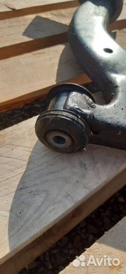 Рычаг подвески передний Ford Fiesta мк5 2008, fxja