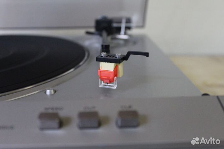 Виниловый проигрыватель Sharp RP-30