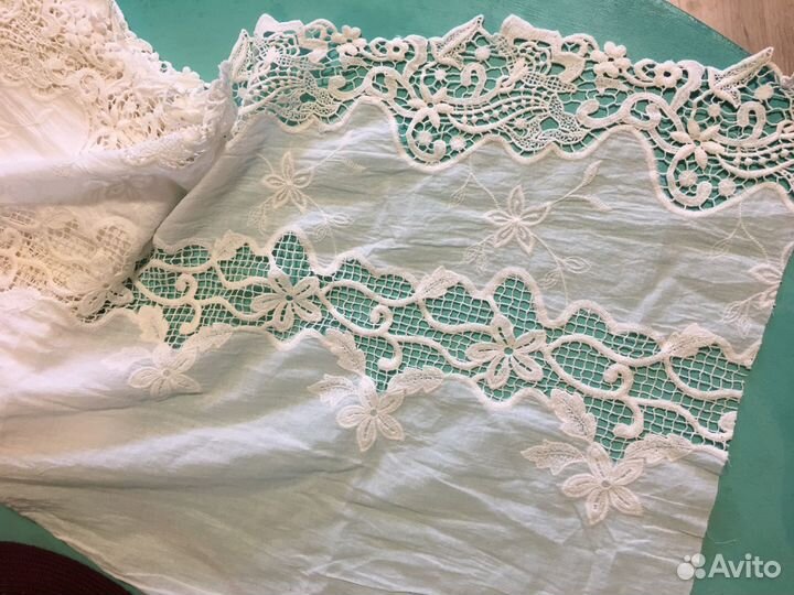 Кружево на батисте