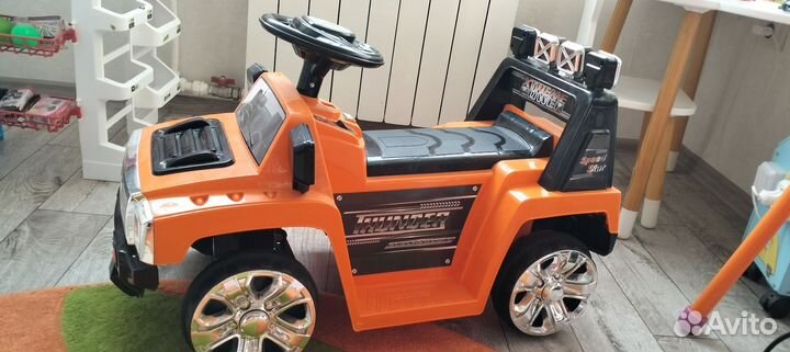 Детский электромобиль