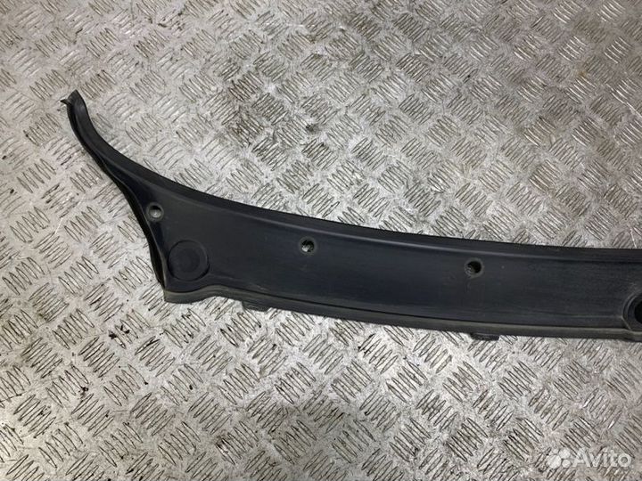 Накладка жабо Bmw X5 E70 N55B30 2008