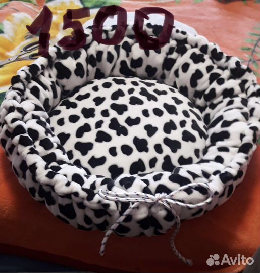 Лежанка для кошек и собак