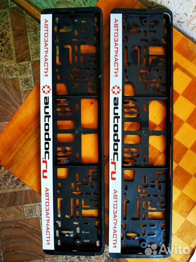 Рамки для автомобильных номеров