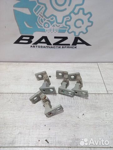 Петля двери Volkswagen Polo 5