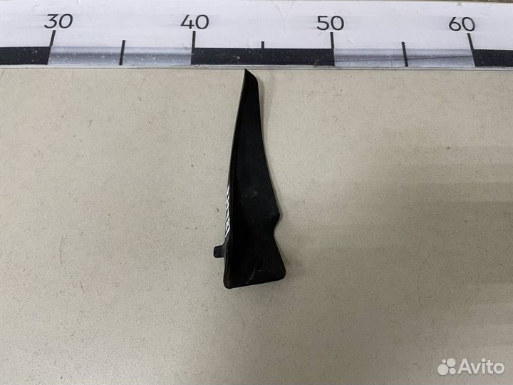 Накладка лобового стекла Skoda Rapid 2019