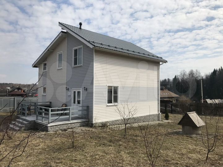 Коттедж 163 м² на участке 9,7 сот.