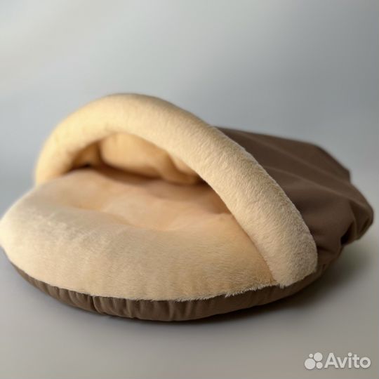 Домик-норка для питомца, лежанка