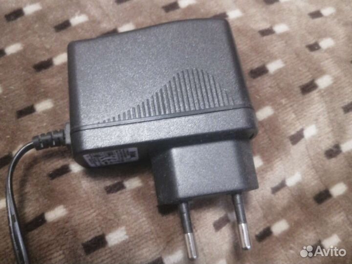 Блок питания для WiFi роутера D-link