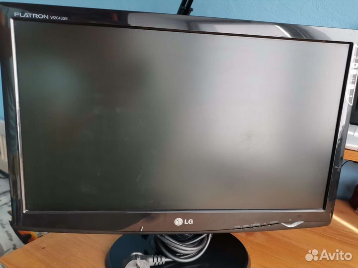 Монитор LG flatron W2043SE