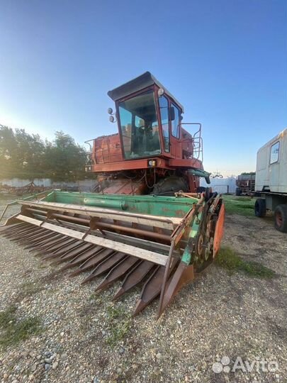 Комбайн Ростсельмаш Дон 1500, 2003