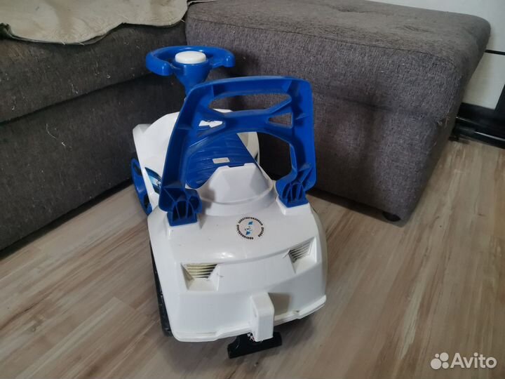 Детская машинка каталка толокар