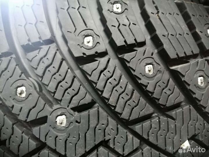 Pirelli Scorpion Ice Zero 2 235/55 R18