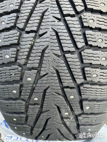 Nokian Tyres Hakkapeliitta 7 SUV 275/40 R20
