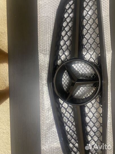 Решетка радиатора мерседес w204