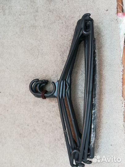 Вешалки по 15 р за шт