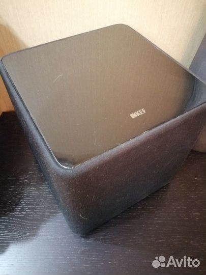 Сабвуфер KEF V-20W