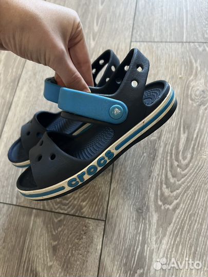 Сандалии crocs c11