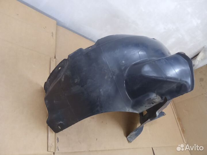 Volkswagen polo 2011 подкрылок передний левый