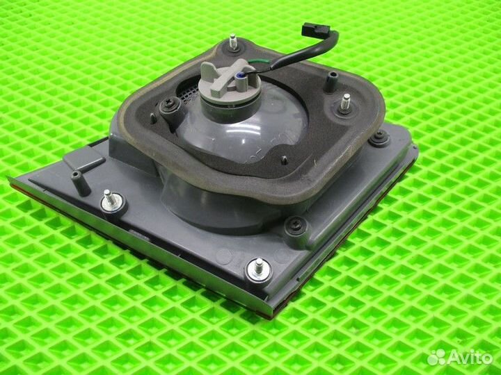 Фонарь задний внутренний правый Chevrolet Cruze 1