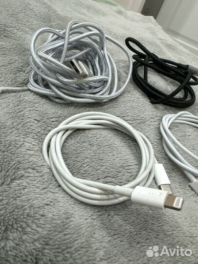 Зарядное устройство на iPhone