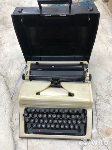 Пишущая машинка