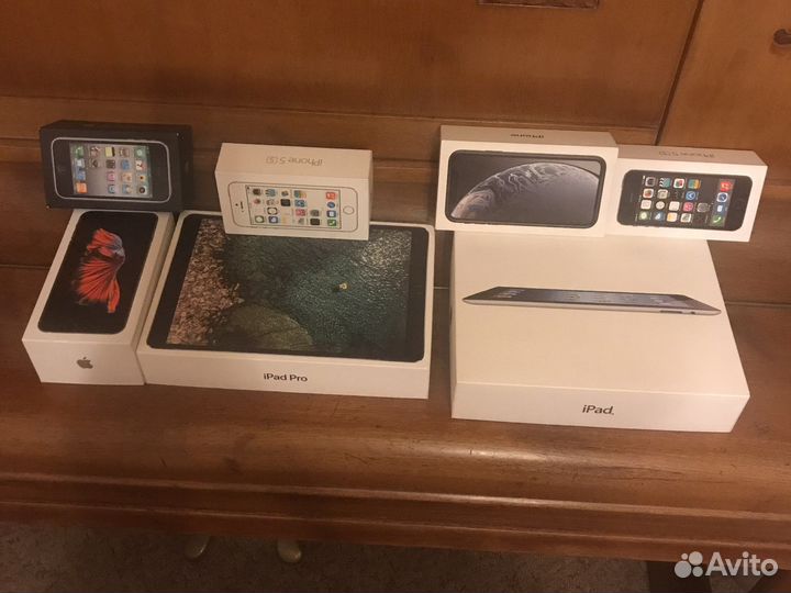 Коробки от iPhone