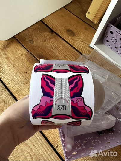 Для наращивания ногтей