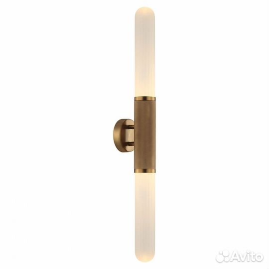 Бра настенный металлический со стеклом