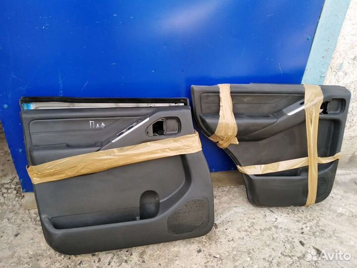 Обшивки задние кожа Nissan Pathfinder R51 N