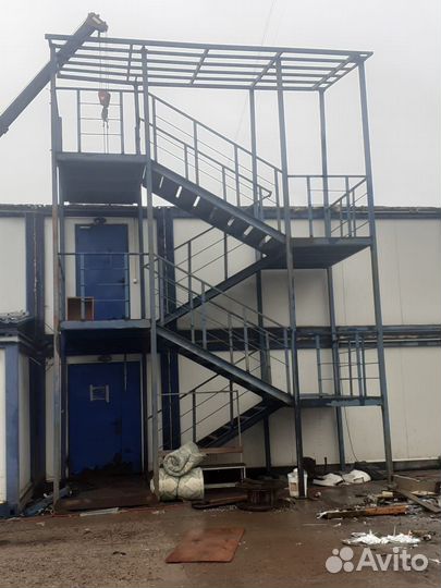 Лестница металлическая бу для модульного здания