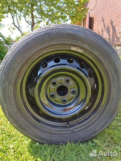 Bridgestone MY-02 Sporty Style 205/55 R16