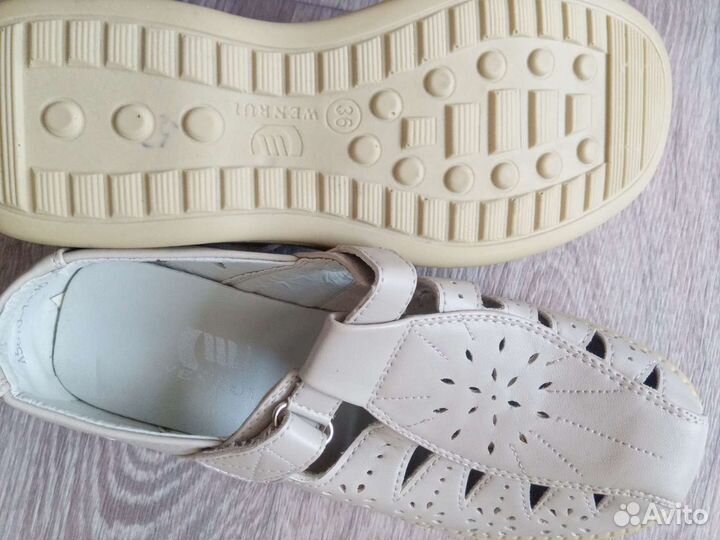 Сандалии новые 36 размер