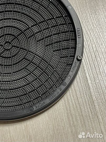 Сетка динамика Audi Bang&Olufsen