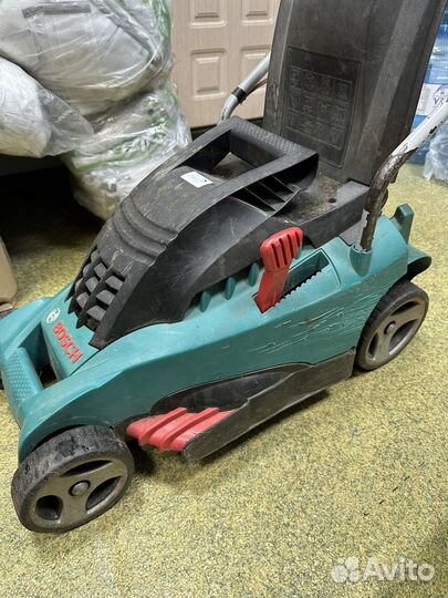 Газонокосилка электрическая bosch