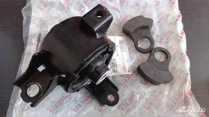 Опора двигателя honda jazz / FIT левая MI28012H