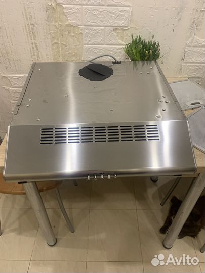 Кухонная вытяжка бу