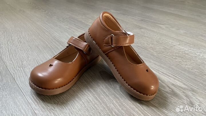 Туфли для девочки 28 размера