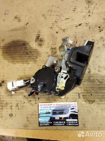Замок задней правой двери toyota camry sv30
