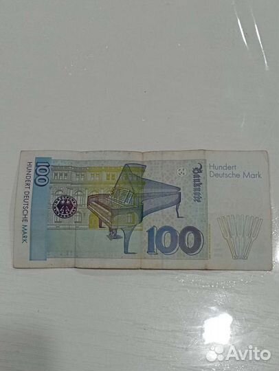 Продаю 100 марок