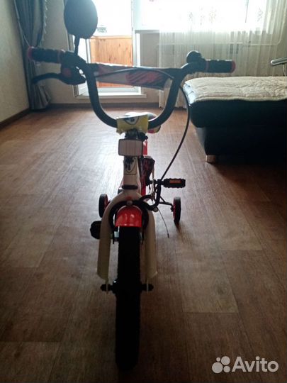 Детский трехколесный велосипед