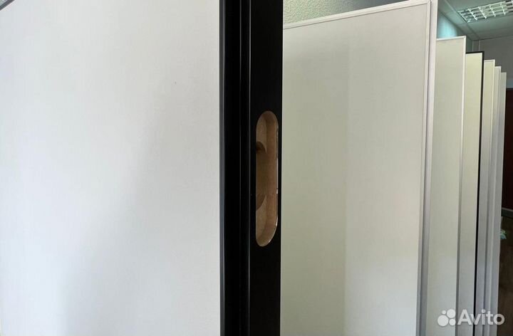 Дверь скрытого монтажа invisible