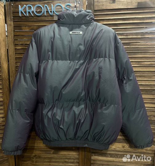 Стильная куртка Essentials