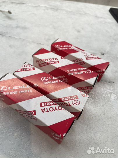 Свечи зажигания toyta lexys