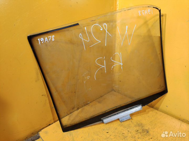 Стекло заднее правое для Mercedes-Benz W124