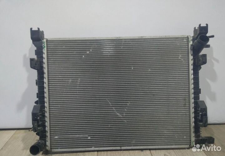 Радиатор охлаждения бу Renault Kaptur OEM 21410804