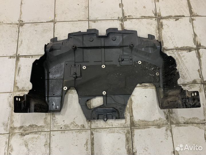 Пыльник двигателя Subaru Outback B13