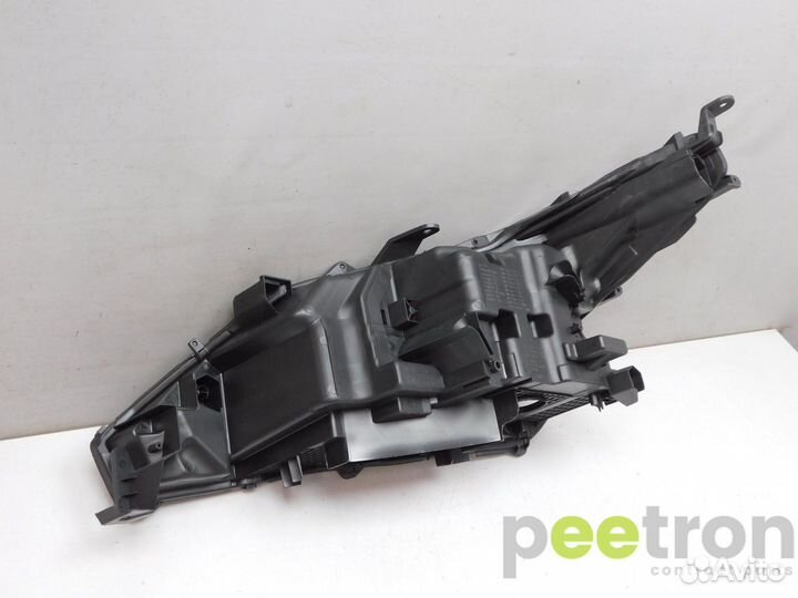 Б/У Б/У Корпус фары правой новая Рестайлинг