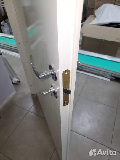 Двери межкомнатные с коробкой