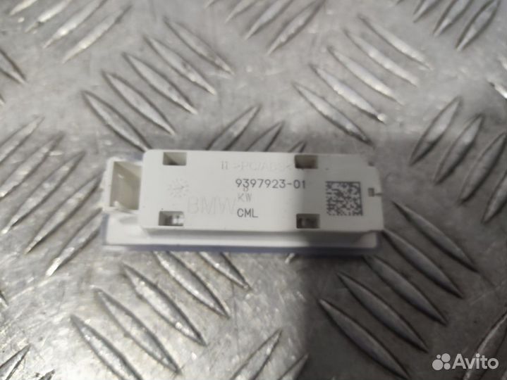 Б/У Плафон салонный BMW#006