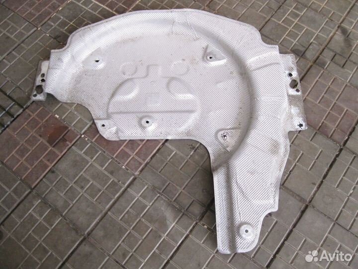 Экран тепловой защитный ниши запасного колеса Ford